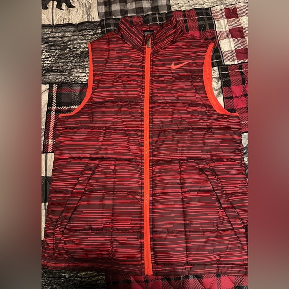Nike vest